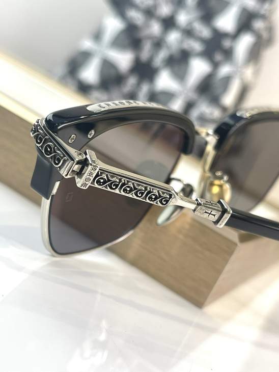 Picture of Chrome Hearts Sunglasses _SKUfw76513141fw